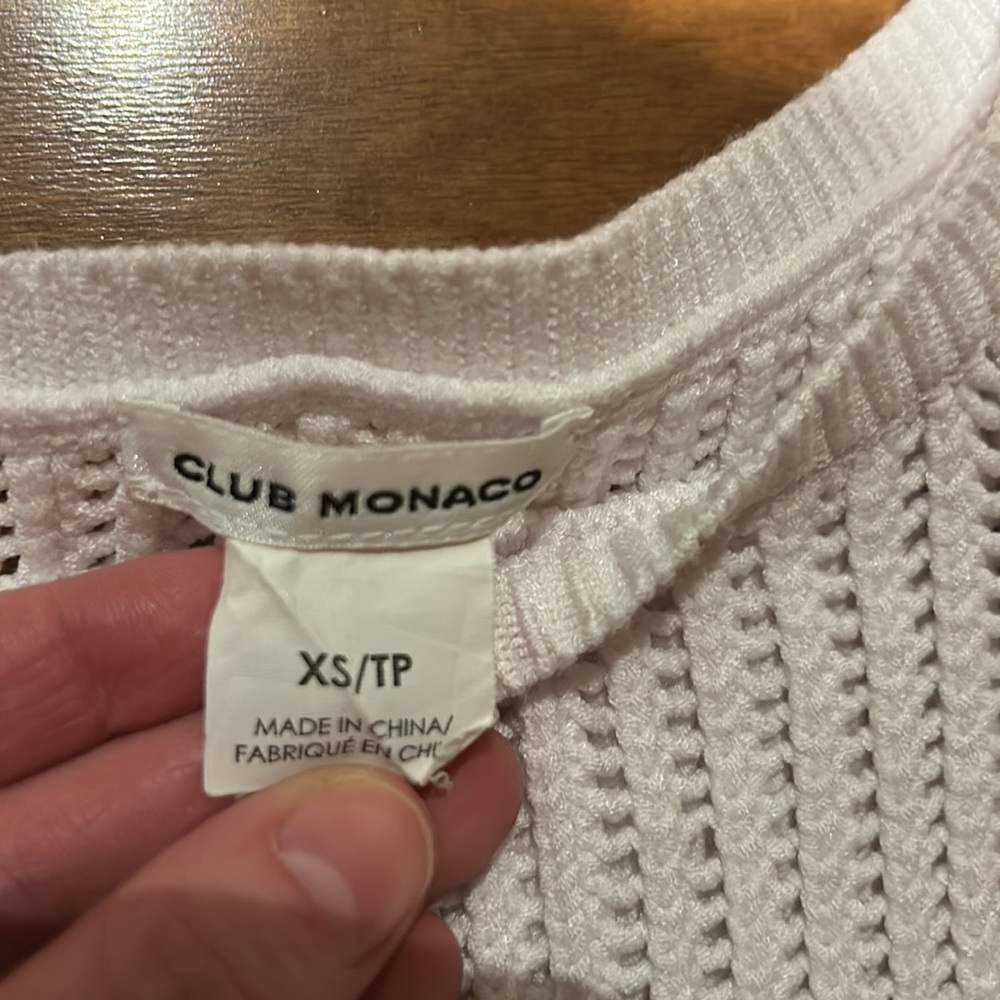 Club Monaco open knit crewneck crop tank - Picture 4 of 7